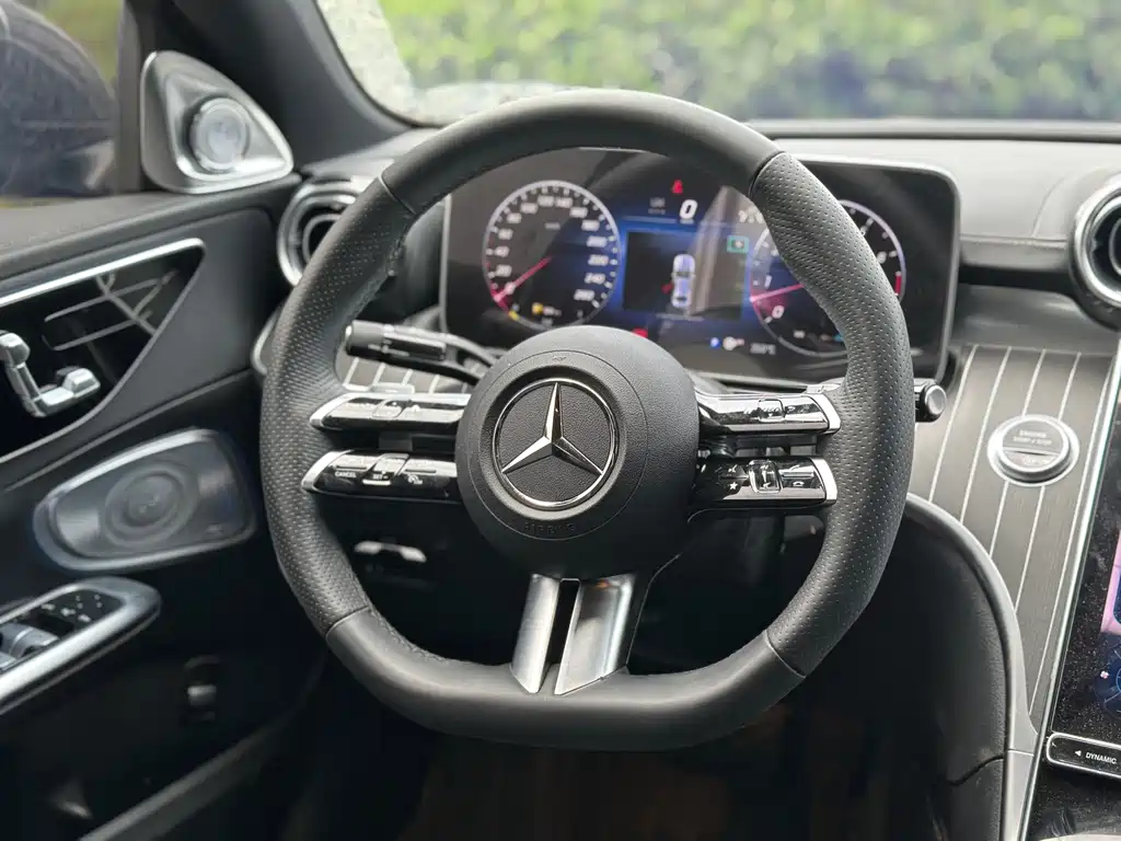 Mercedes-Benz C-Class 2023 — фото 14