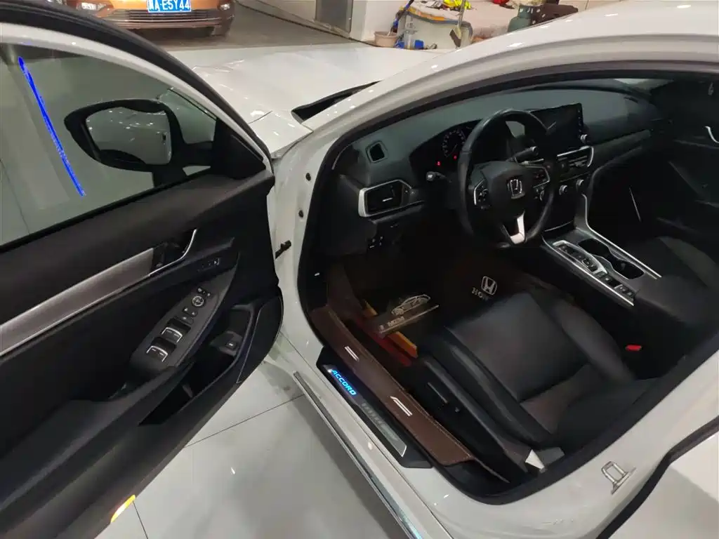 Honda Accord 2021 — фото 16