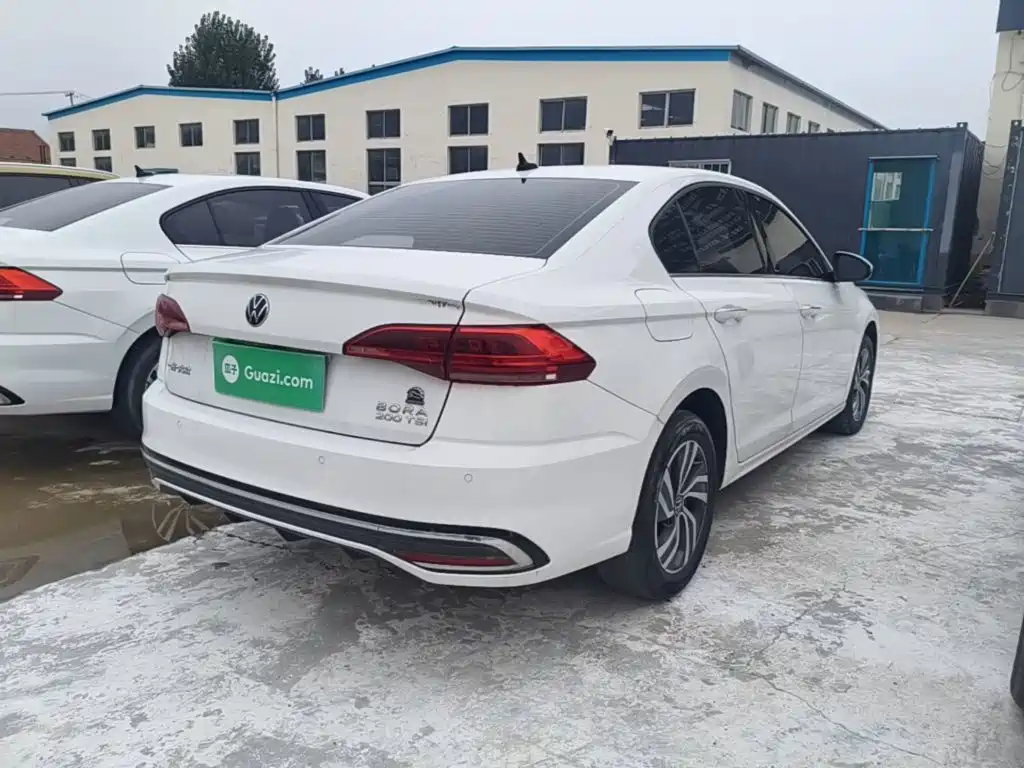 Volkswagen Bora 2023