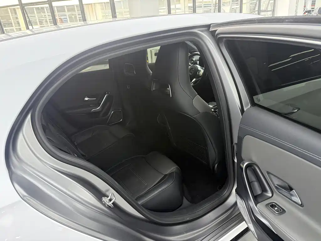 Mercedes-Benz A-Class AMG 2021 — фото 10