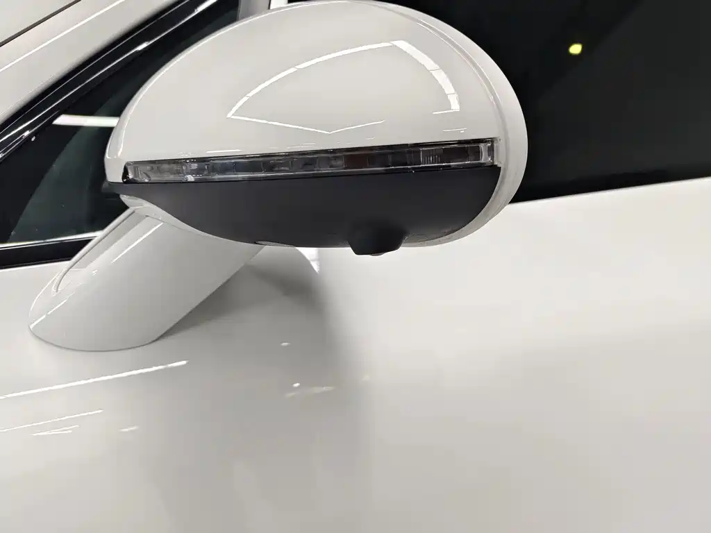 Porsche Macan 2023 — фото 12