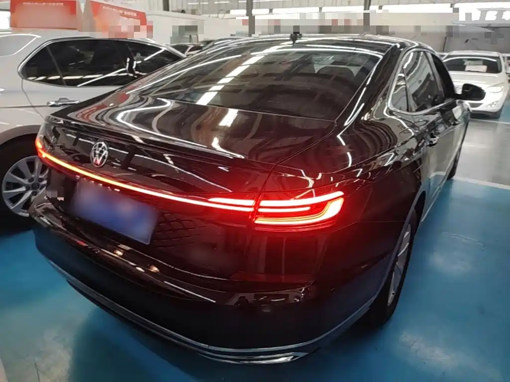 Volkswagen Passat 2024