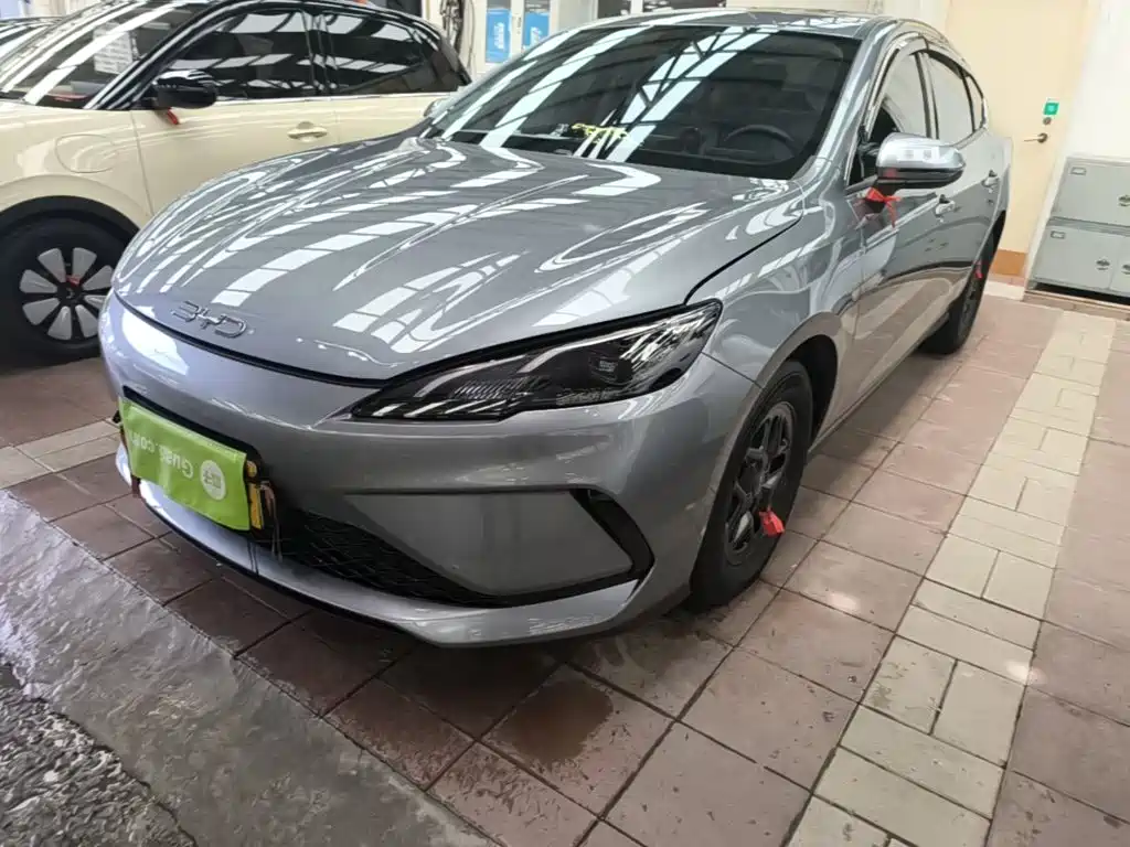 BYD Seal 05 DM-i 2025 — фото 24