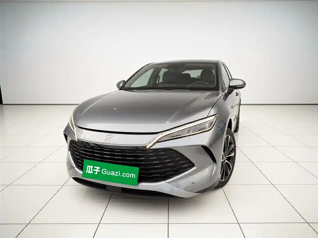 BYD L DM-i 2025 — фото 5