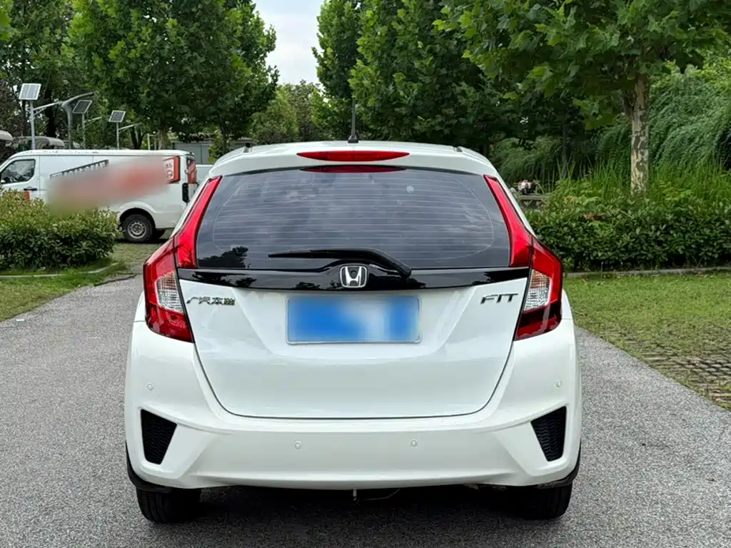 Honda Fit 2016 — фото 8