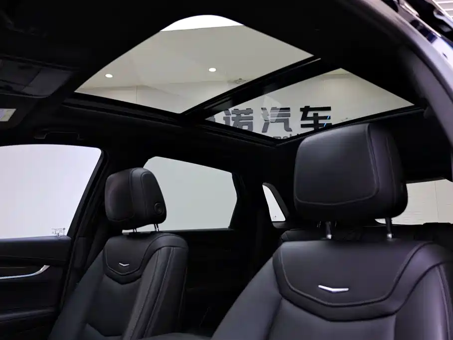 Cadillac XT5 2021 — фото 26