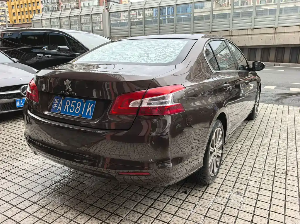 Peugeot 408 2016 — фото 4