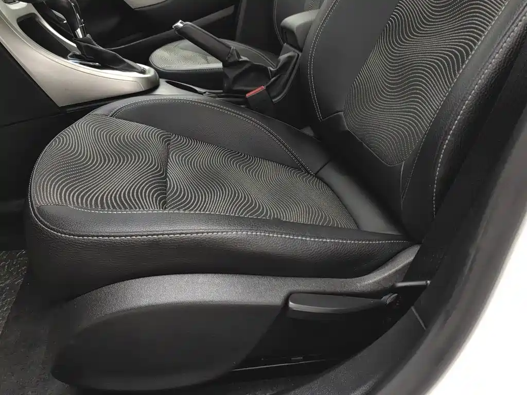 Buick Excelle GT 2015 — фото 20