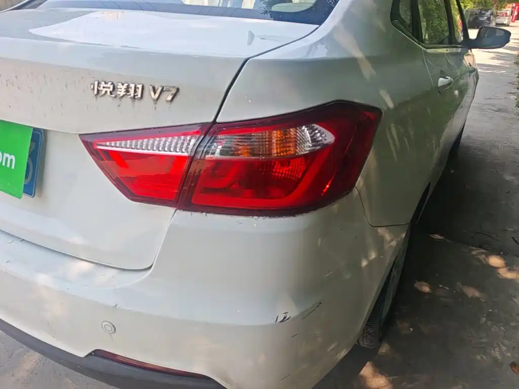 Changan Yuexiang V7 2018 — фото 8