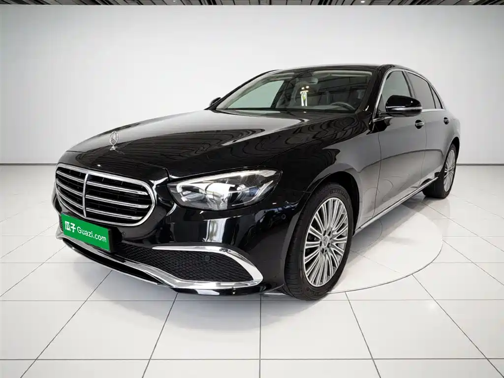 Mercedes-Benz E-Class 2022 — фото 1