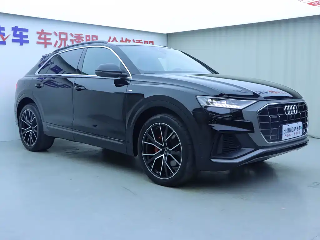 Audi Q8 2020 — фото 2