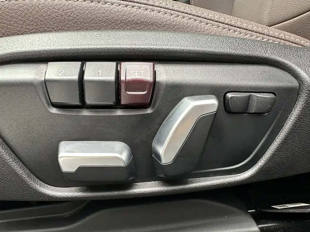 BMW 1 Series 2022 — фото 12