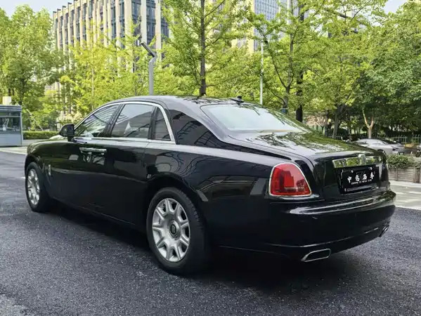 Rolls-Royce Ghost 2012