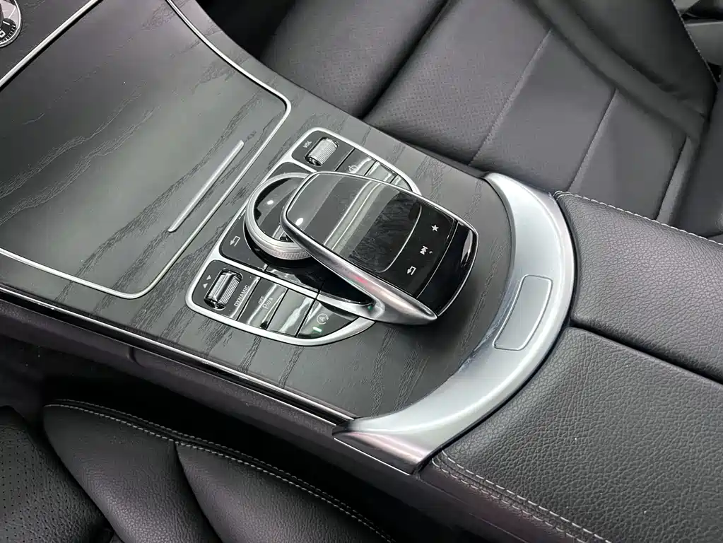 Mercedes-Benz C-Class 2017 — фото 13