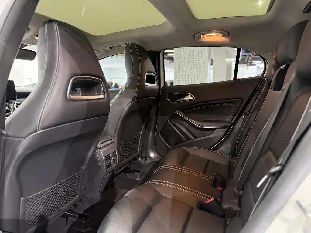 Mercedes-Benz GLA 2019