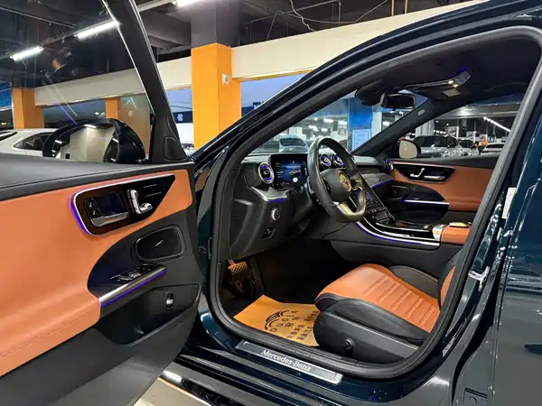 Mercedes-Benz C-Class 2022