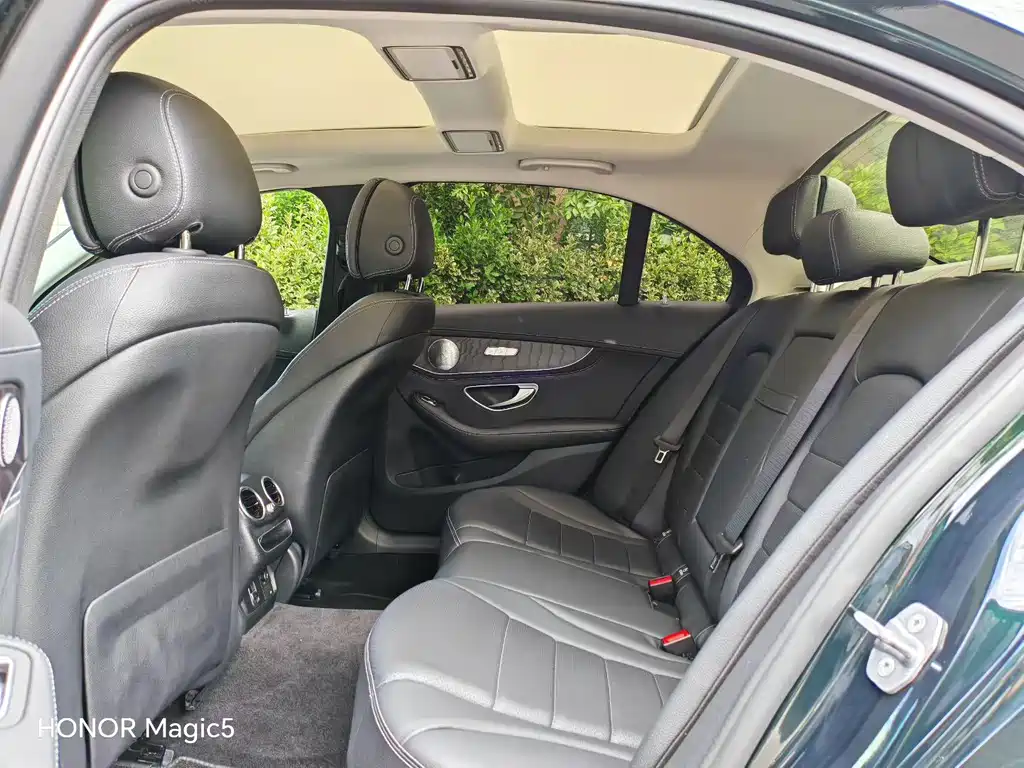 Mercedes-Benz C-Class 2020