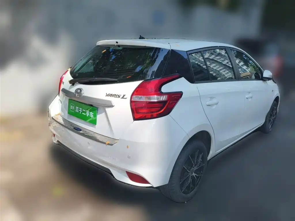 Toyota Yaris L 2018 — фото 4