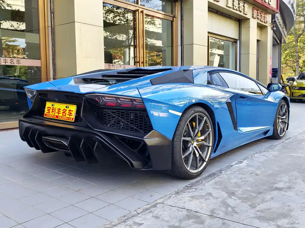 Lamborghini Aventador 2014 — фото 2