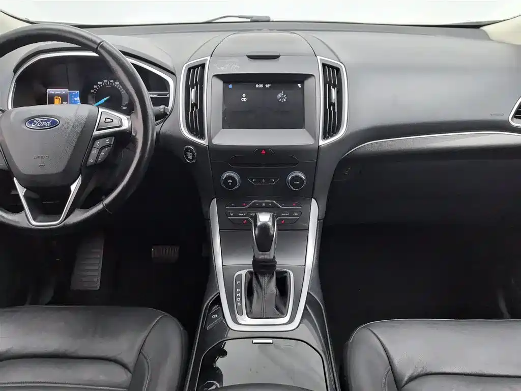 Ford Edge 2016 — фото 12