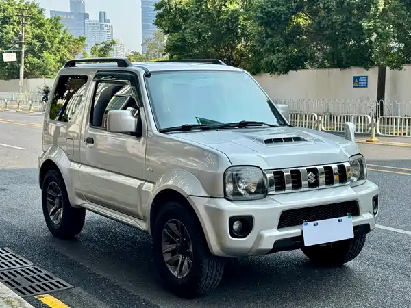 Suzuki Jimny 2015