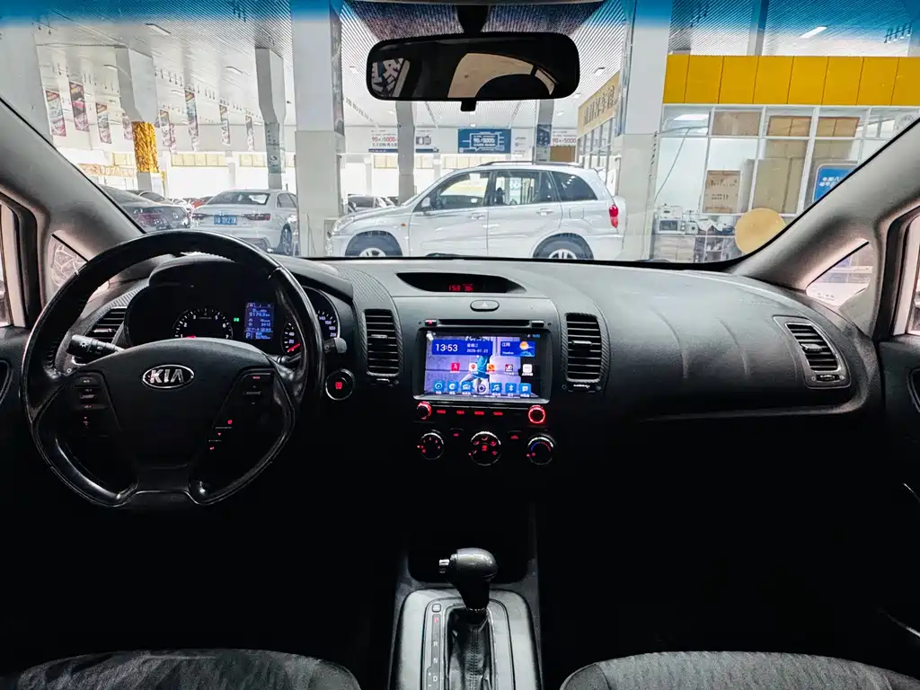 Kia K3 2013