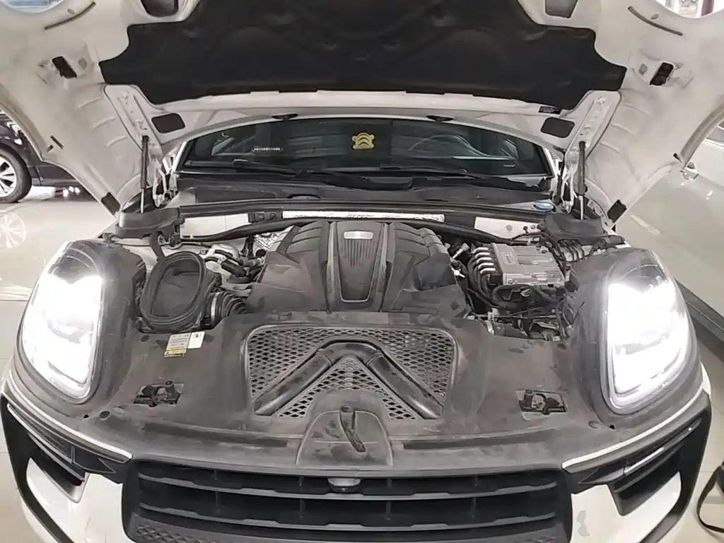 Porsche Macan 2022 — фото 20