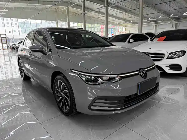 Volkswagen Golf 2023