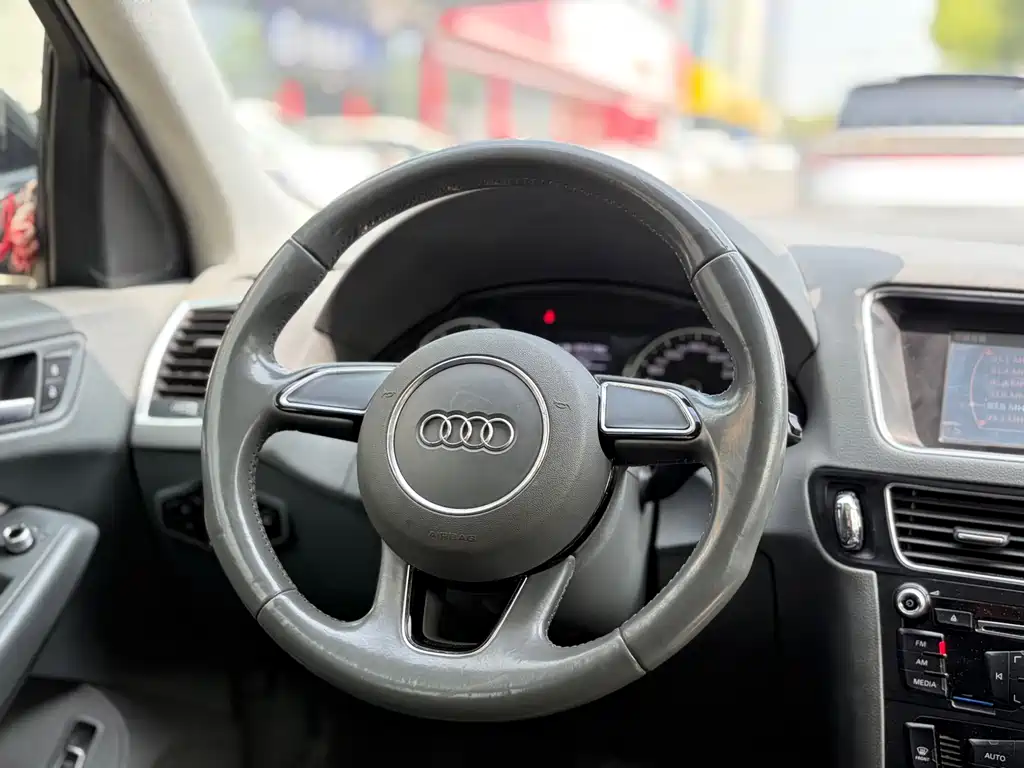 Audi Q5 2015 — фото 9