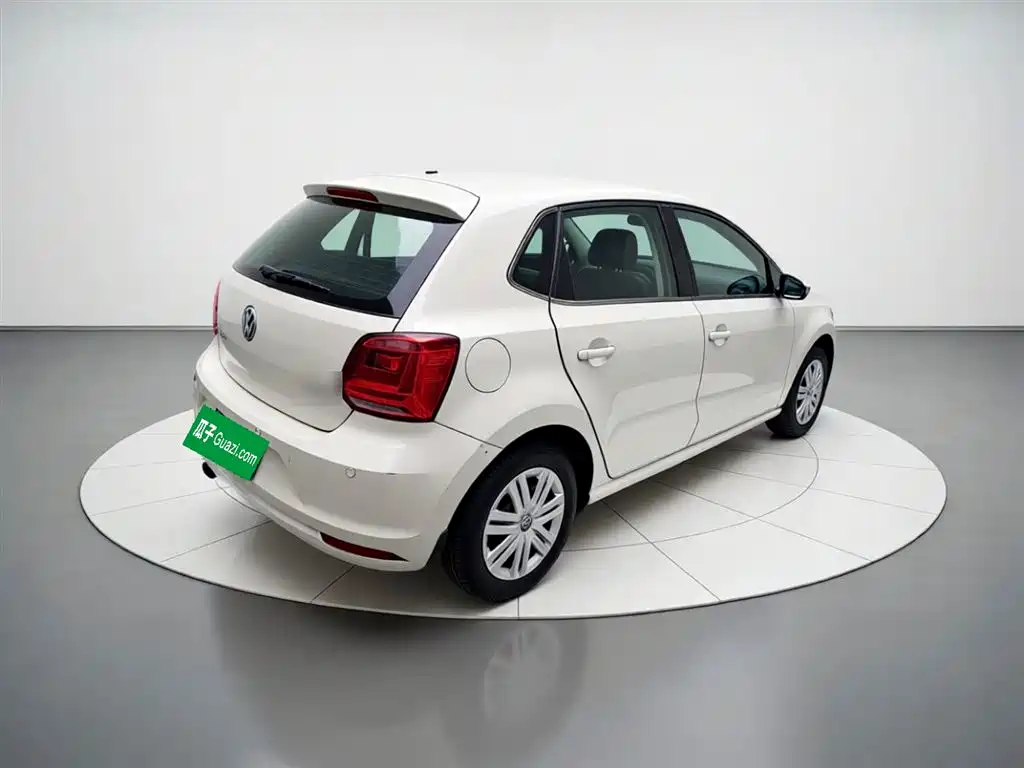 Volkswagen Polo 2016 — фото 4