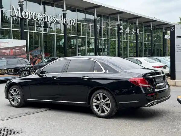 Mercedes-Benz E-Class 2016