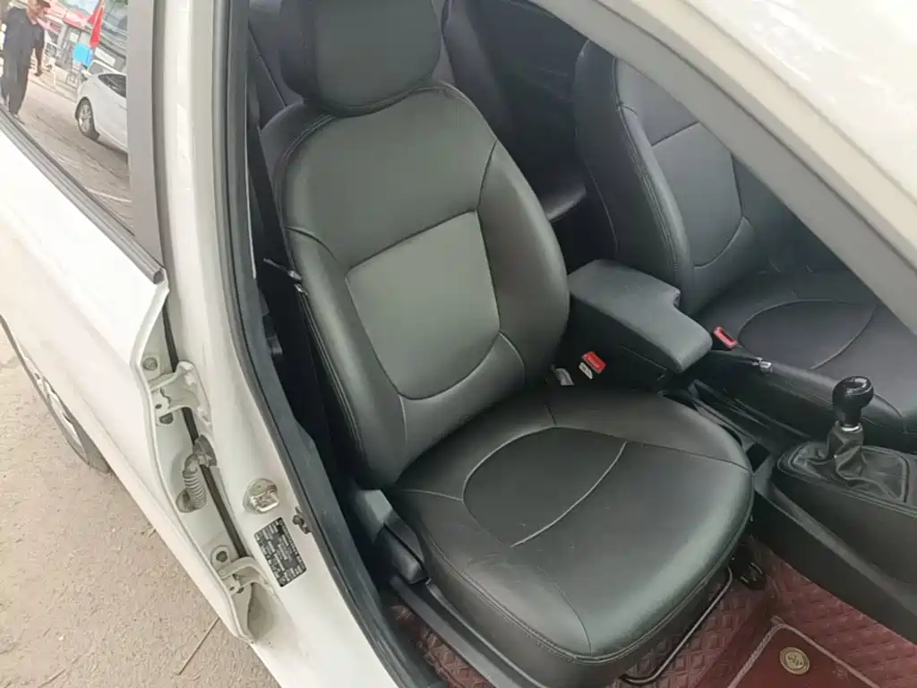 Hyundai Accent 2019 — фото 25