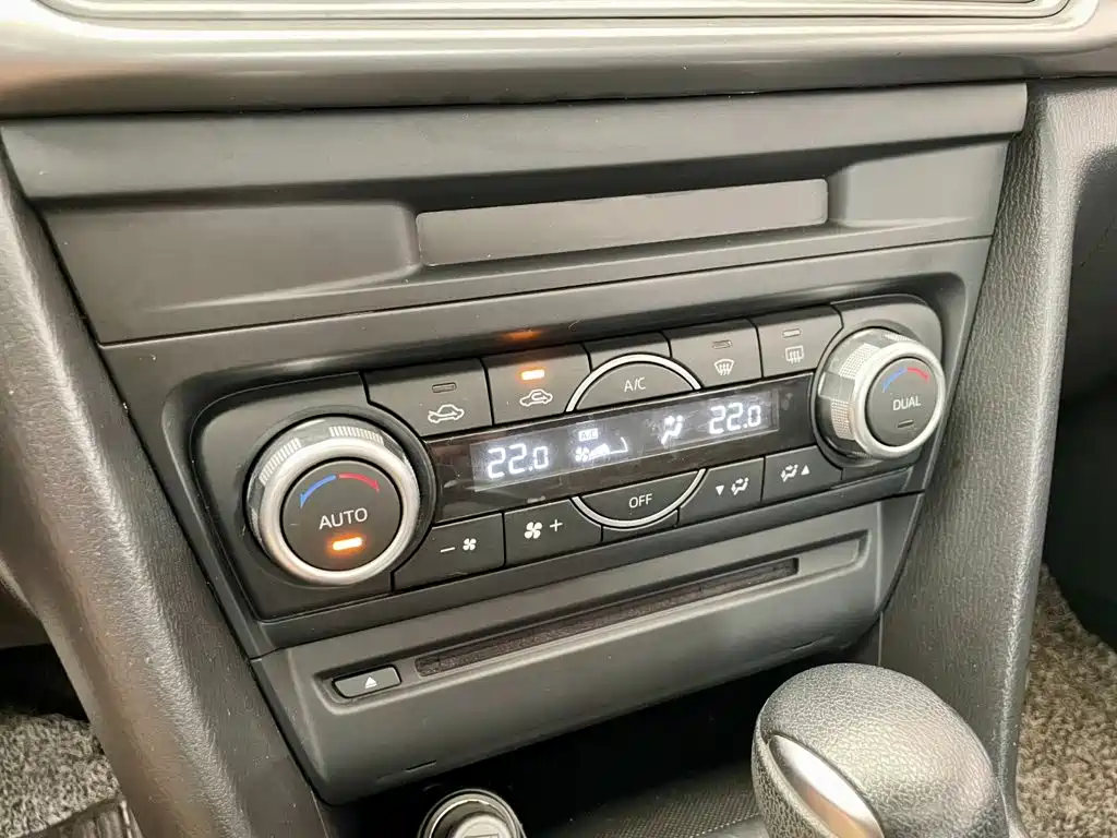 Mazda 3 Angkesela 2018 — фото 12