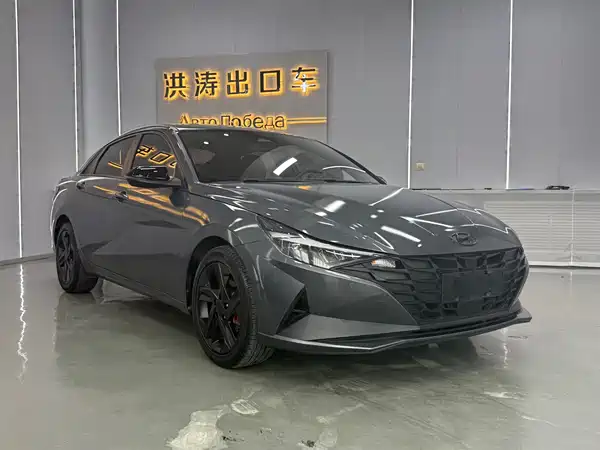 Hyundai Elantra 2022