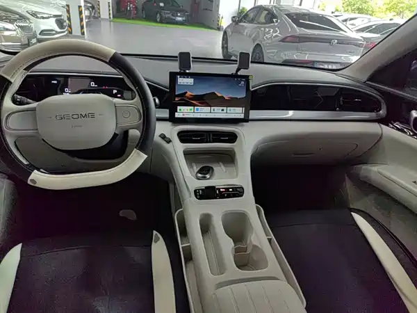 Geely Galaxy Starwish 2025