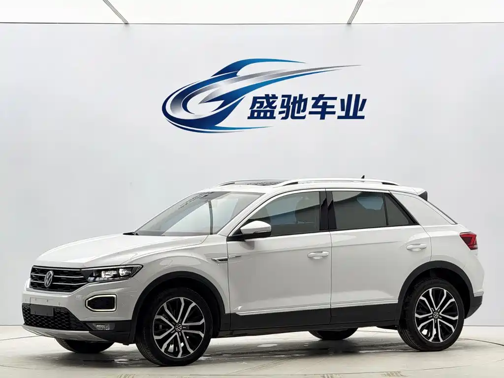 Volkswagen T-Roc 2023 — фото 1