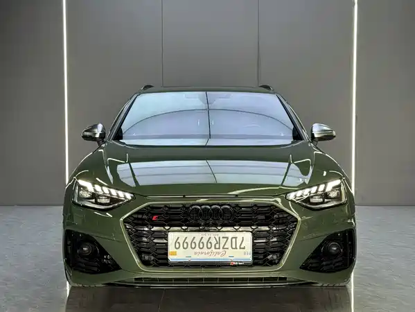 Audi S4 2024
