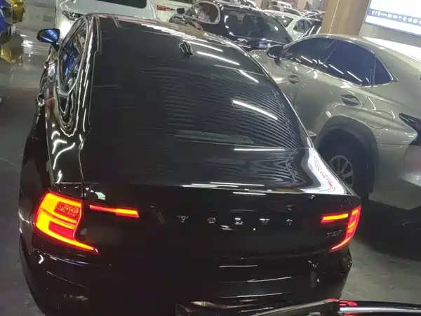 Volvo S90 2020