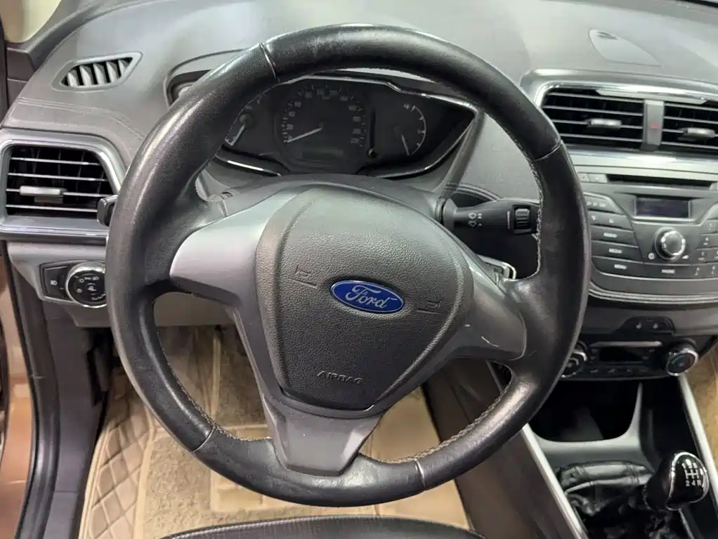 Ford Forrest 2015