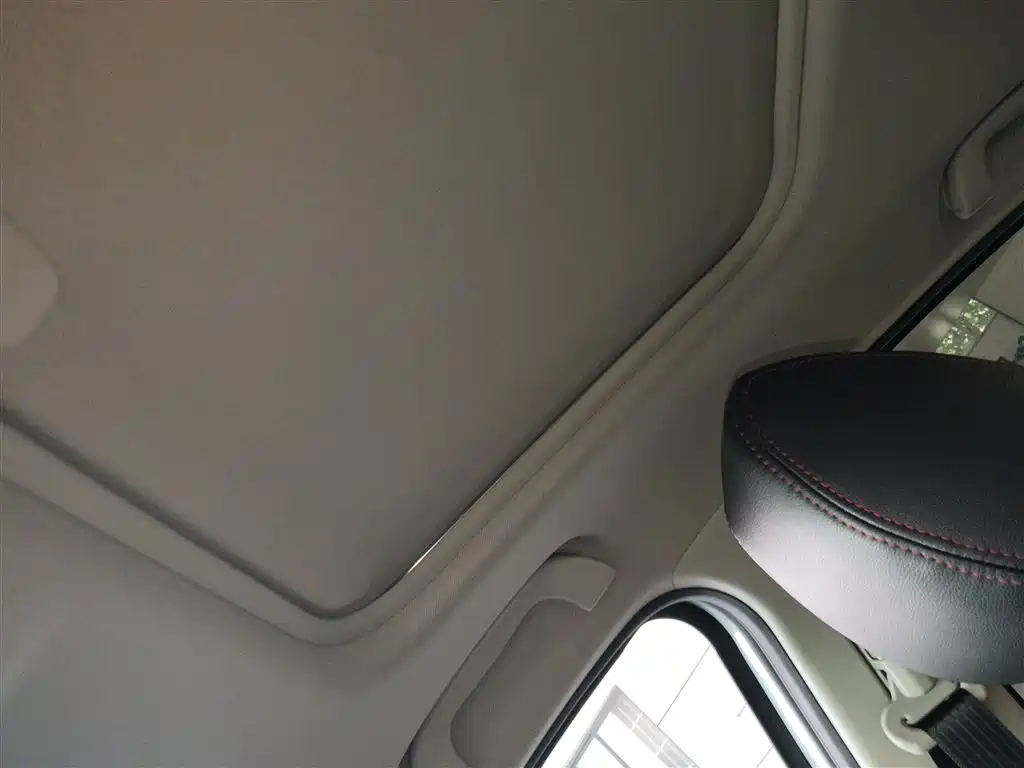Mazda 3 Axela 2019 — фото 18
