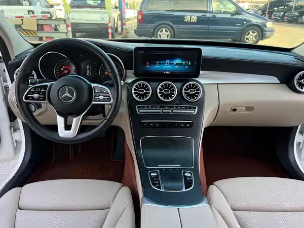 Mercedes-Benz C-Class 2019