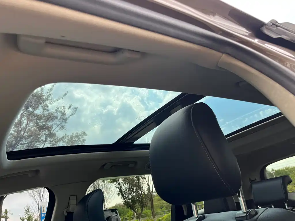 Ford Edge 2017 — фото 14