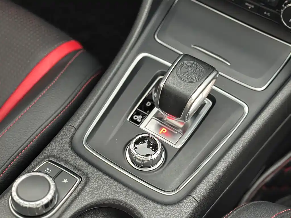 Mercedes-Benz CLA AMG 2019 — фото 15