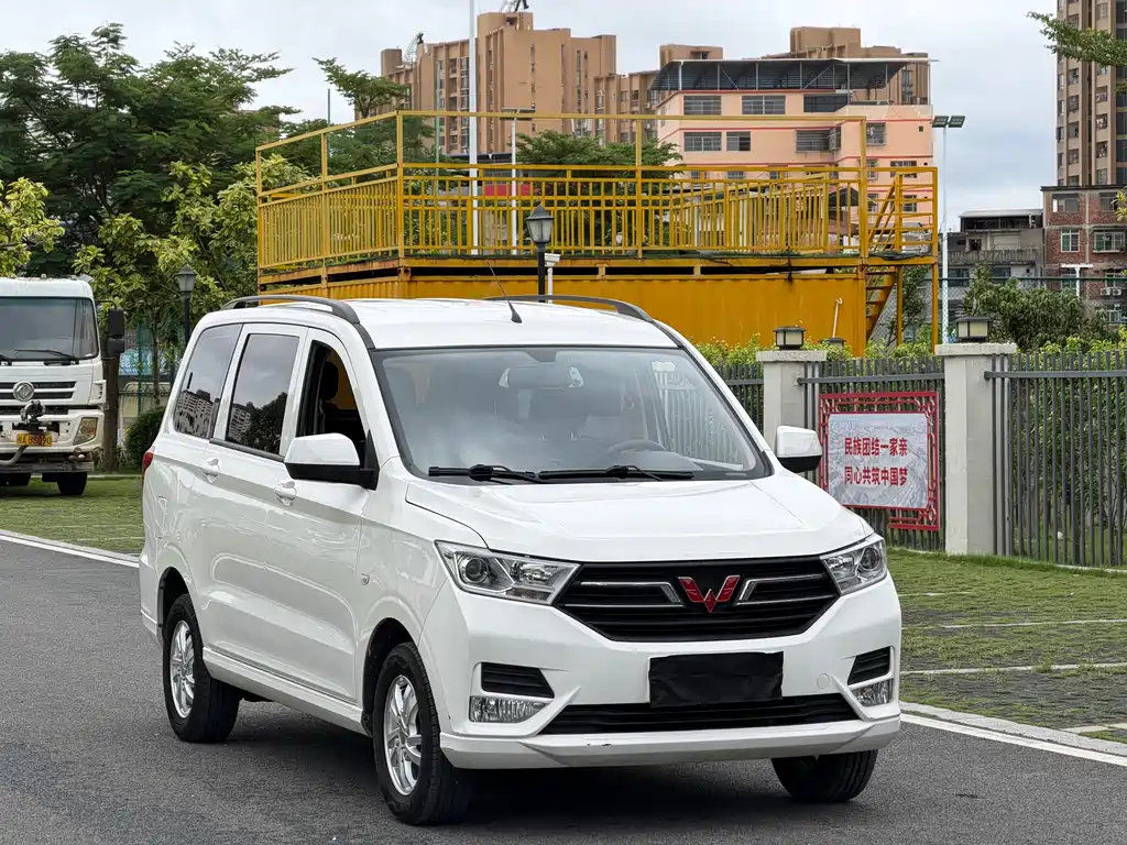 Wuling Hongguang 2024