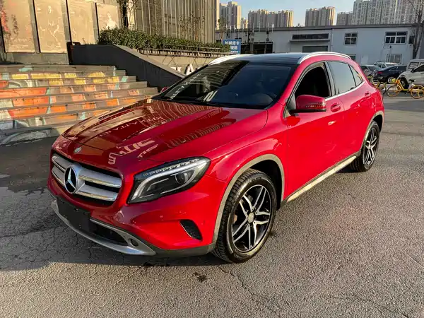 Mercedes-Benz GLA 2016