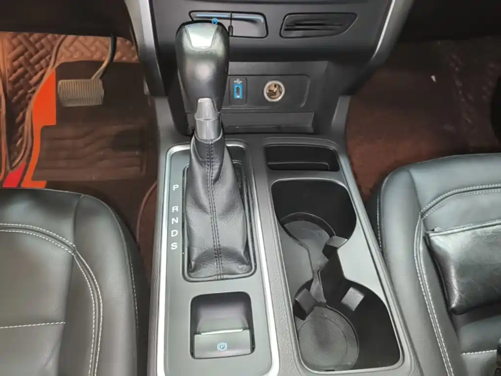 Ford Kuga 2016 — фото 14