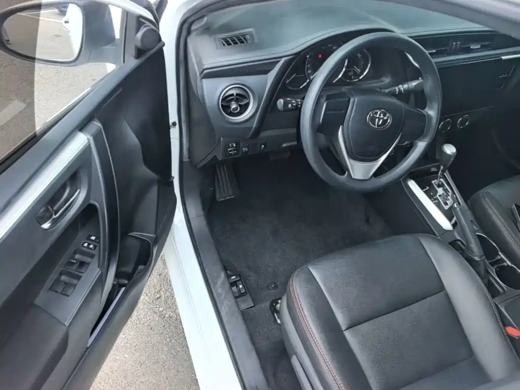 Toyota Corolla 2019 — фото 16