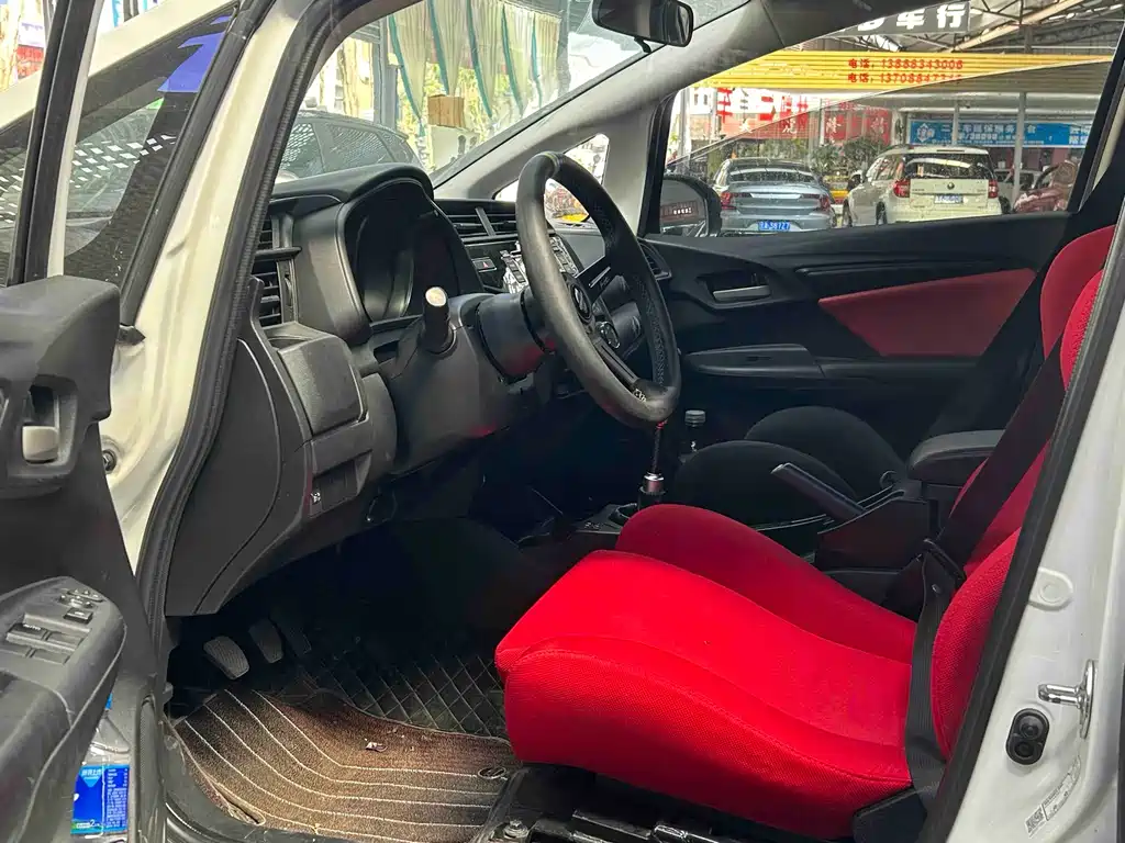 Honda Fit 2019 — фото 3