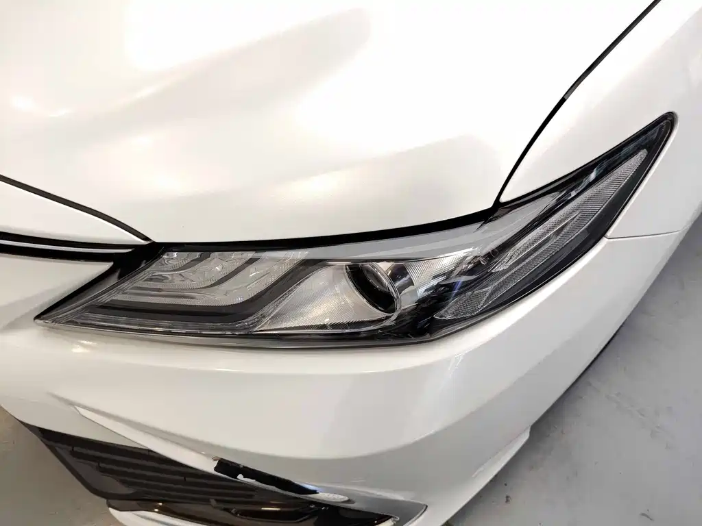 Toyota Camry 2022 — фото 9