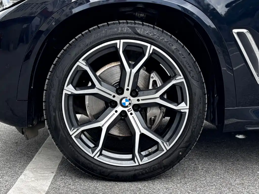 BMW X5 2023